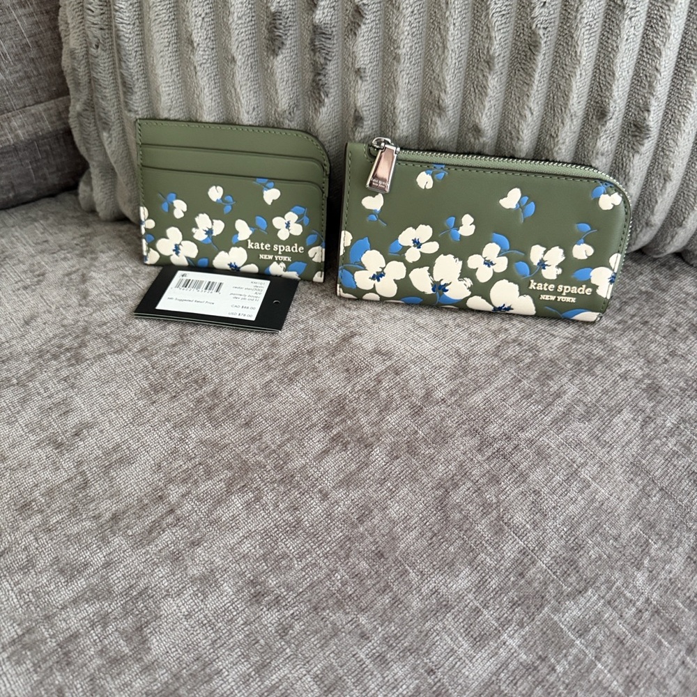 Kate Spade Green Floral Devin Painterly Bouquet Card Holder and Wallet.